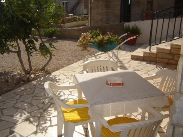 פרימוסטן Apartments Ada מראה חיצוני תמונה