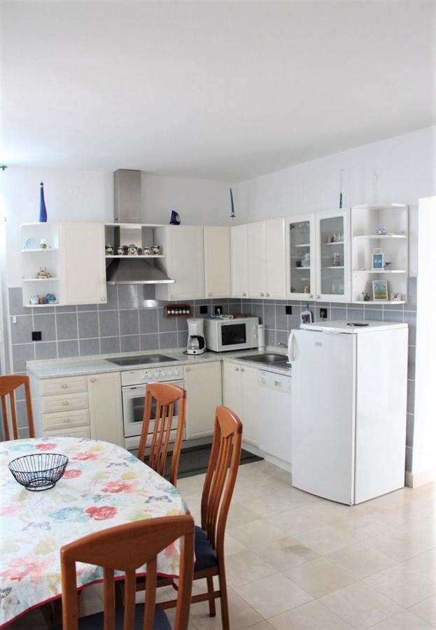 פרימוסטן Apartments Ada מראה חיצוני תמונה