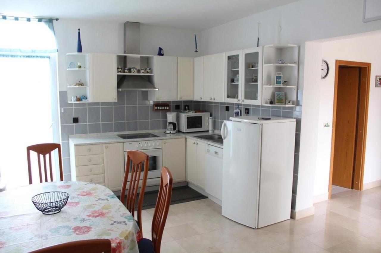 פרימוסטן Apartments Ada מראה חיצוני תמונה